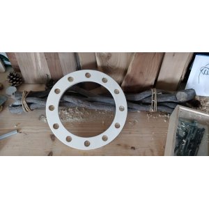 Jaarring met 12 gaten